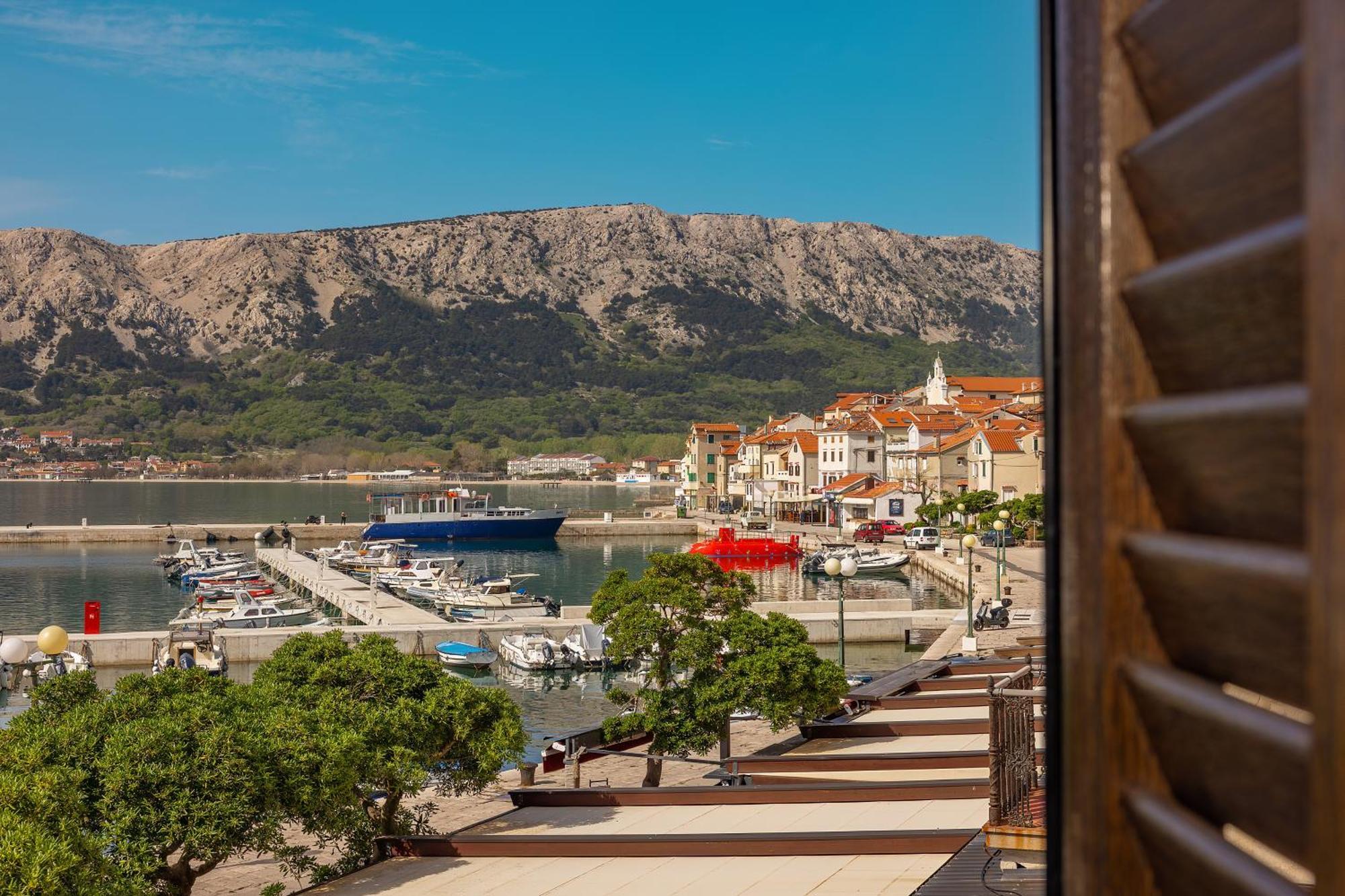 Apartments Ivo With Sea View Baska  Ngoại thất bức ảnh